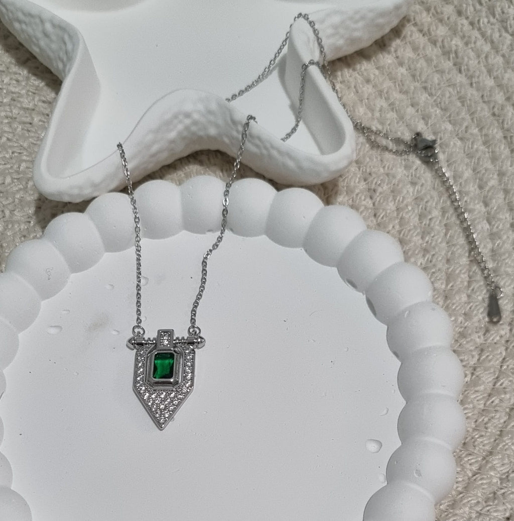 316L ÇELİK YAKUT DETAY SİLVER KOLYE