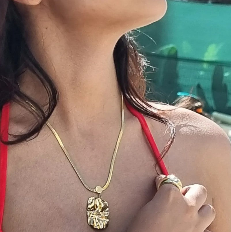 İTALYAN ZİNCİRİ TASARIM  KARE ÇELİK GOLD KOLYE